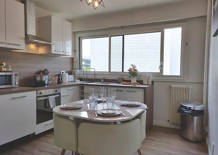 Appart'homecity - Grand Prieure - 1 A 3 Apartment