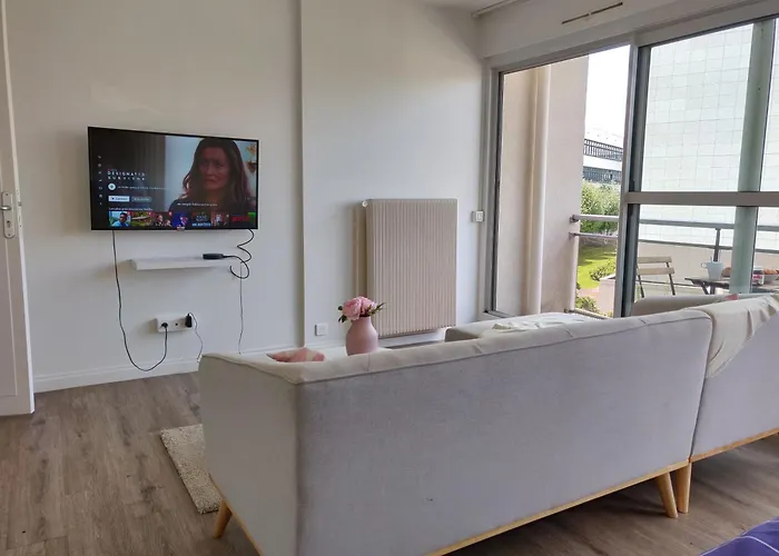 Appart'homecity - Grand Prieure - 1 A 3 Apartment