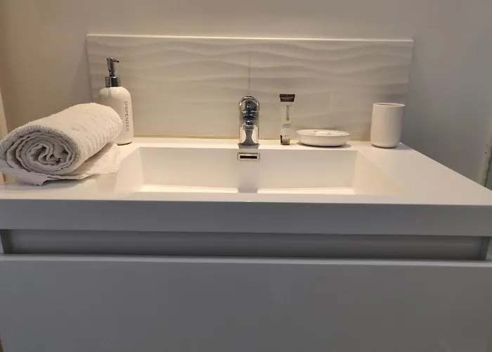 Appart'homecity - Grand Prieure - 1 A 3 *