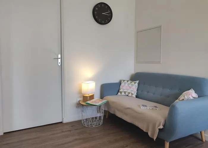 Apartment Appart'homecity - Grand Prieure - 1 A 3